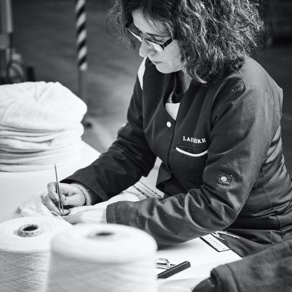 L’ŒIL
                    EXPERT DES TRICOTEUSES